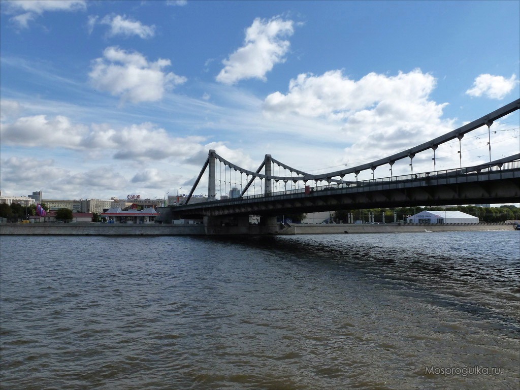 Пречистенская набережная: Крымский мост