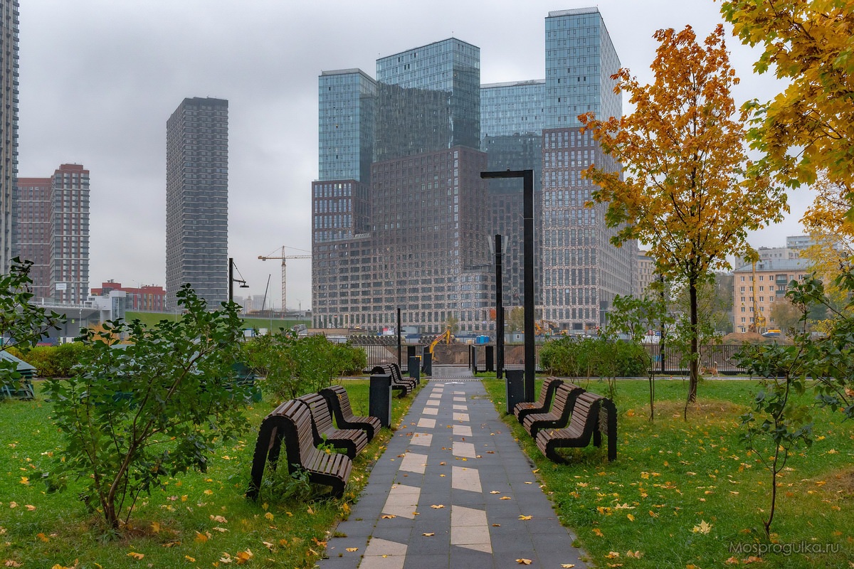 Вид на ЖК Левел Причальный с набережной у ЖК Береговой Вид на ЖК Левел Причальный с набережной у ЖК Береговой