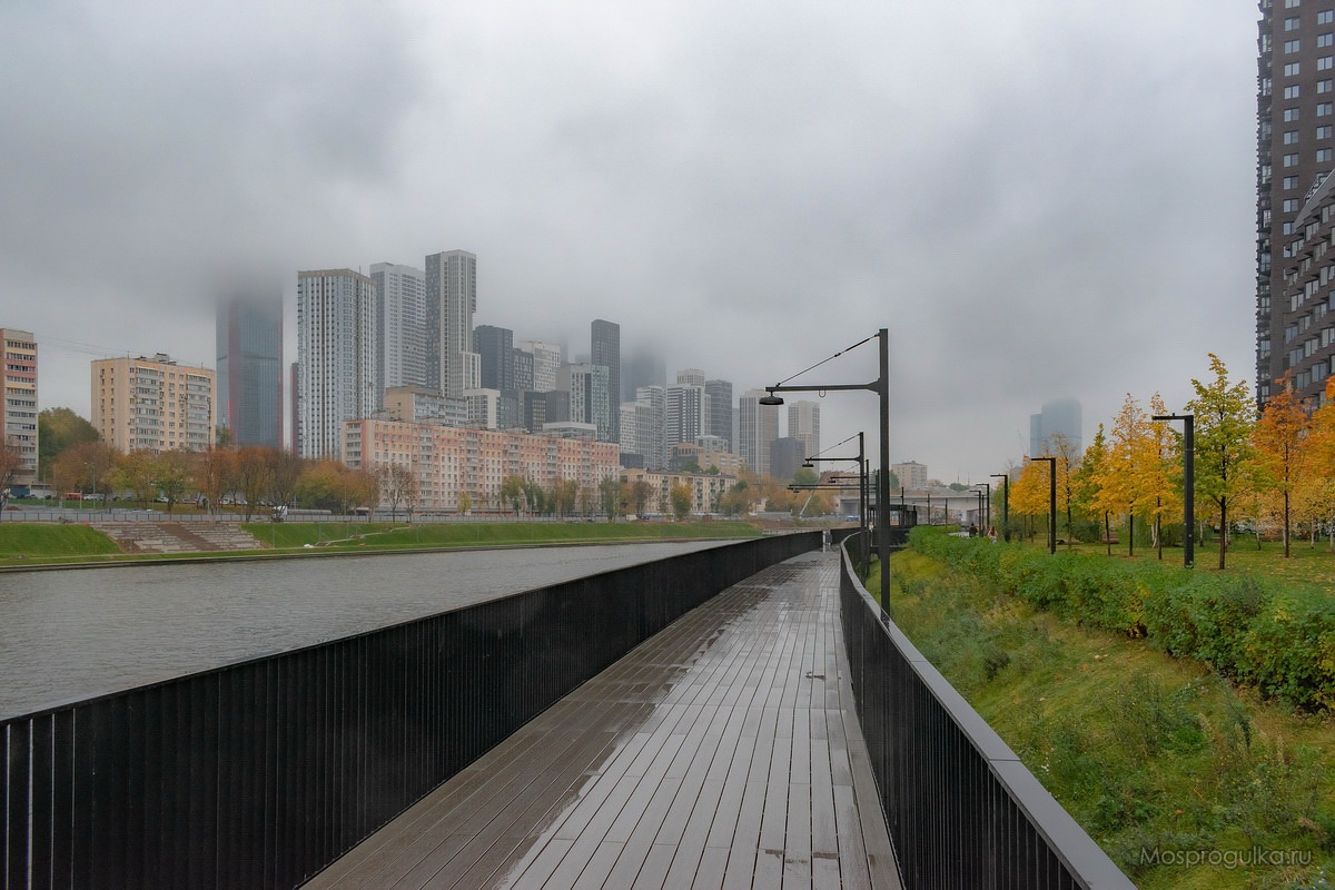 Променад на набережной у ЖК Береговой Променад на набережной у ЖК Береговой