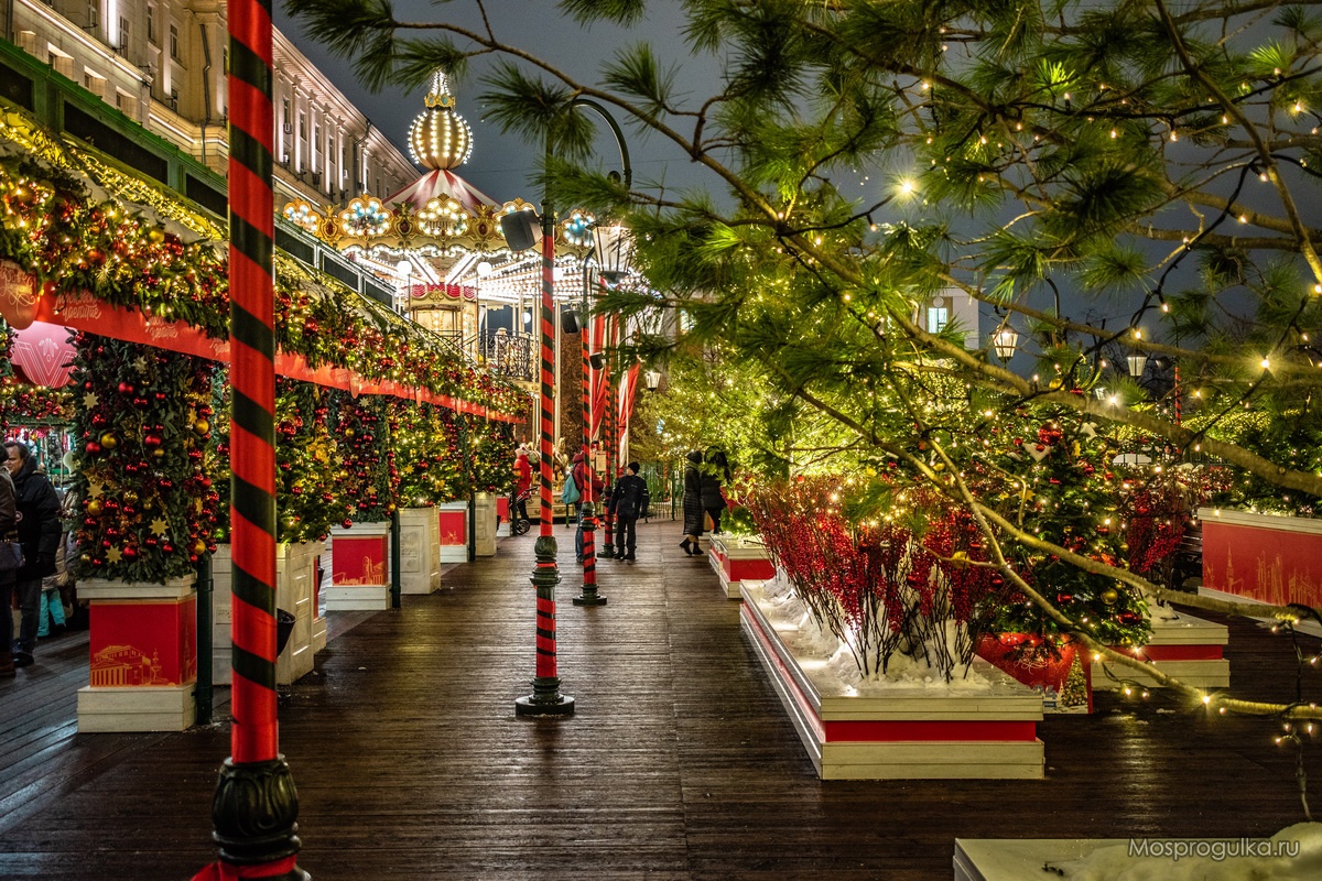 Путешествие в Рождество на Тверской площади