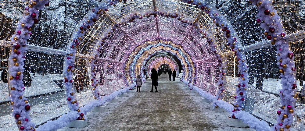 "Путешествие в Рождество" 2016-2017: световой тоннель на Тверском бульваре