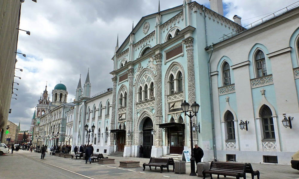 Здание Синодальной типографии на Никольской улице