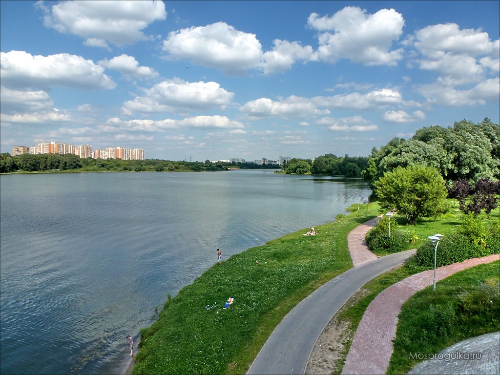 Парк у Борисовского пруда