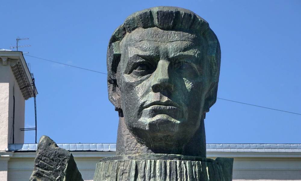 Памятник космонавту Владиславу Волкову
