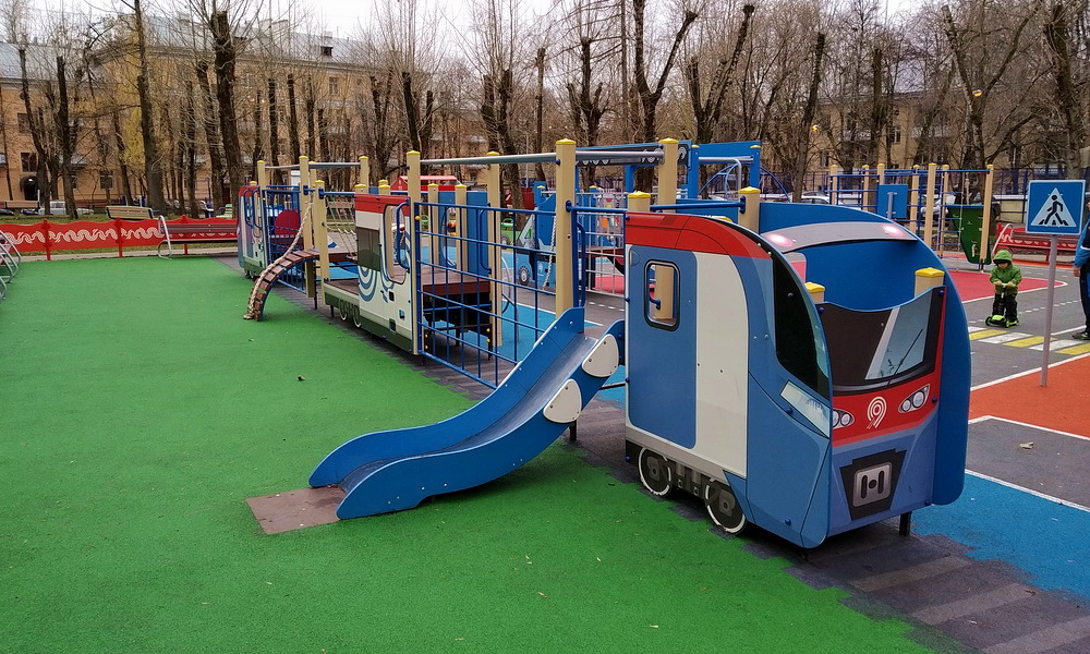 Детская площадка Московский транспорт